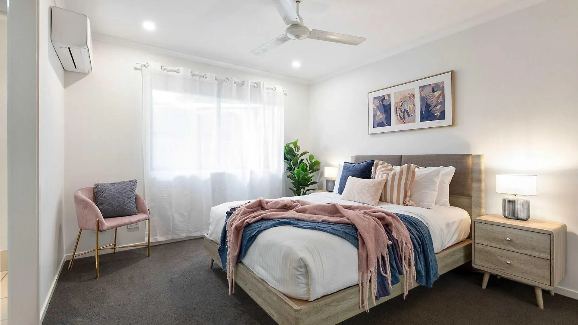 Chic 3-Bedroom Duplex, Air-Con, Pet Friendly Buderim 0*,  Australia