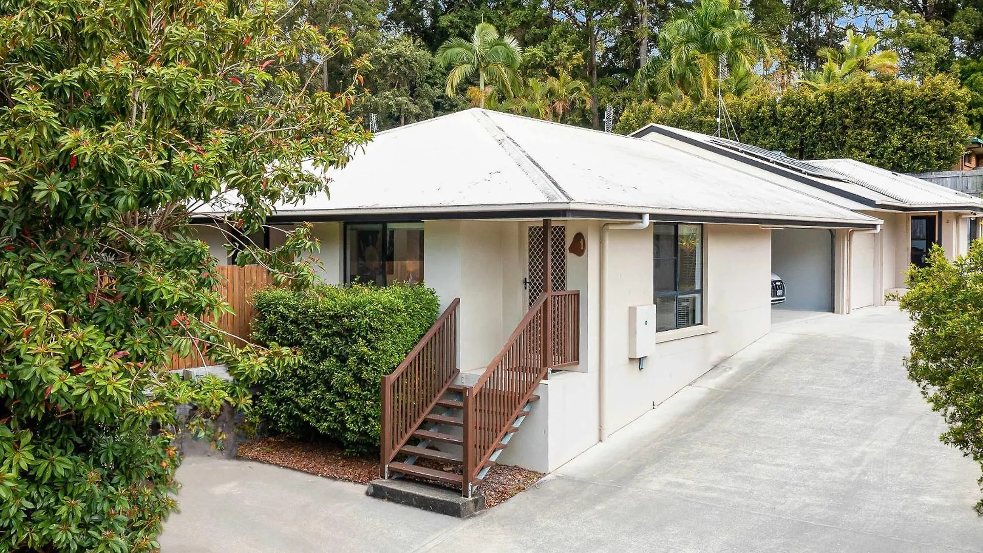 Chic 3-Bedroom Duplex, Air-Con, Pet Friendly Buderim 0*,  Australia